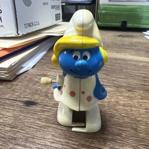 Smurfette - Vintage Wind-Up Walking Smurfs toy